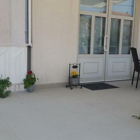 Apartments Sanja โตรกีร์ ภายนอก รูปภาพ