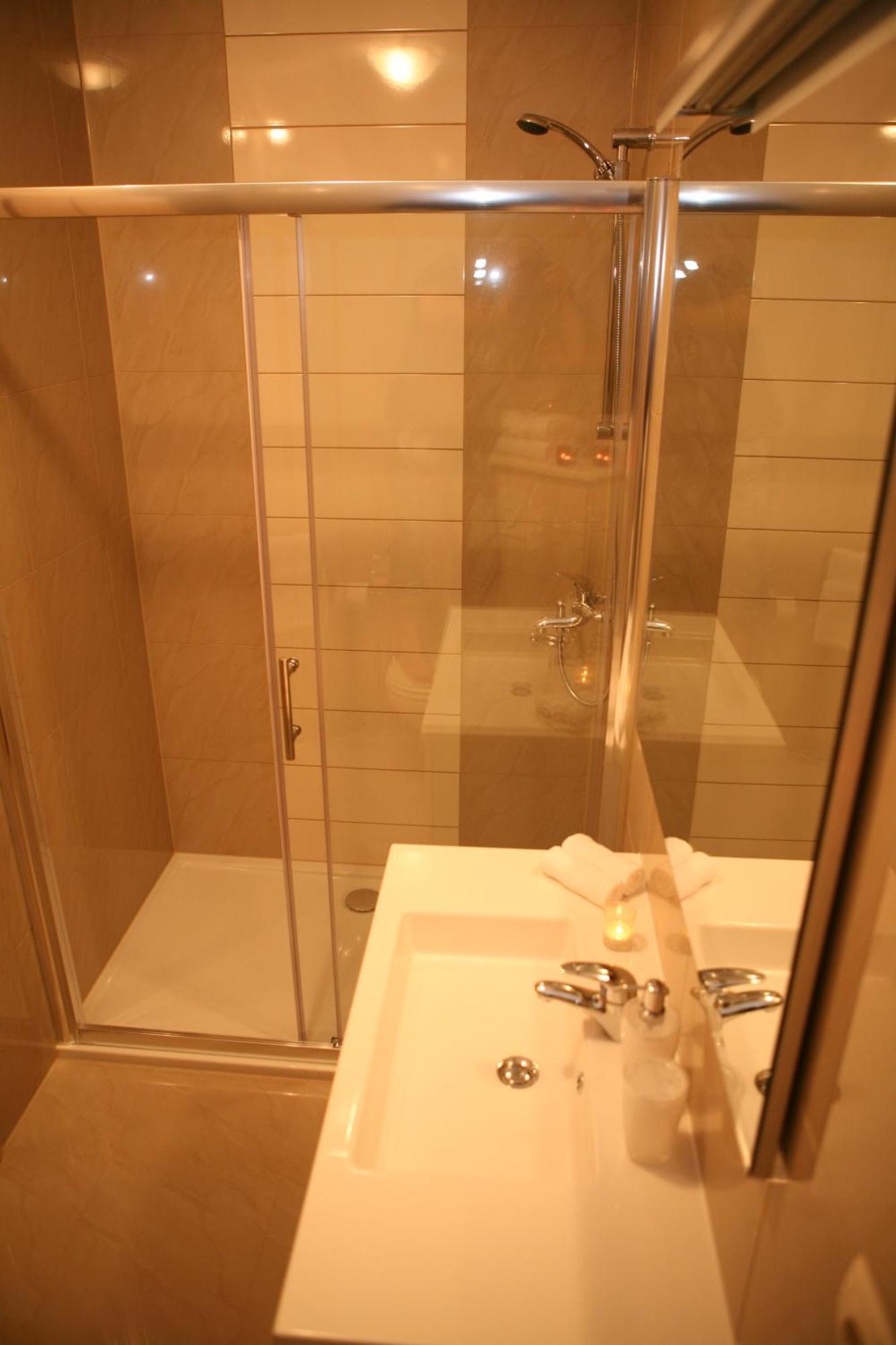 Apartments Sanja โตรกีร์ ภายนอก รูปภาพ