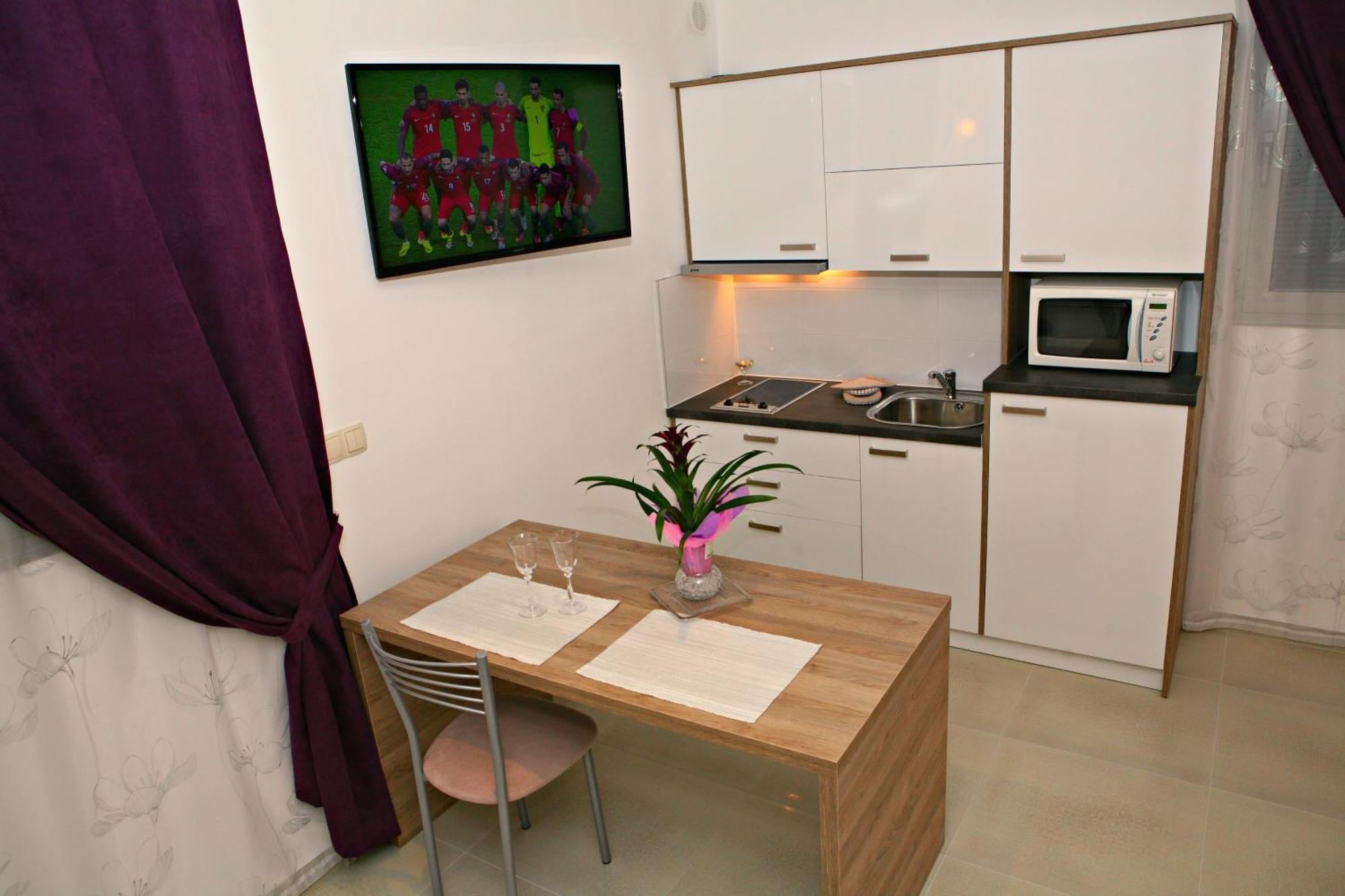 Apartments Sanja โตรกีร์ ภายนอก รูปภาพ